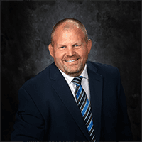 Grant Holmes headshot