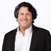 Kevin Gusinow headshot