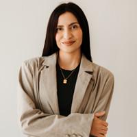 Evelyn Delgado headshot
