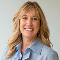 Laurie Jordon headshot