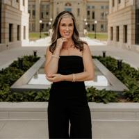 Katie Collard headshot